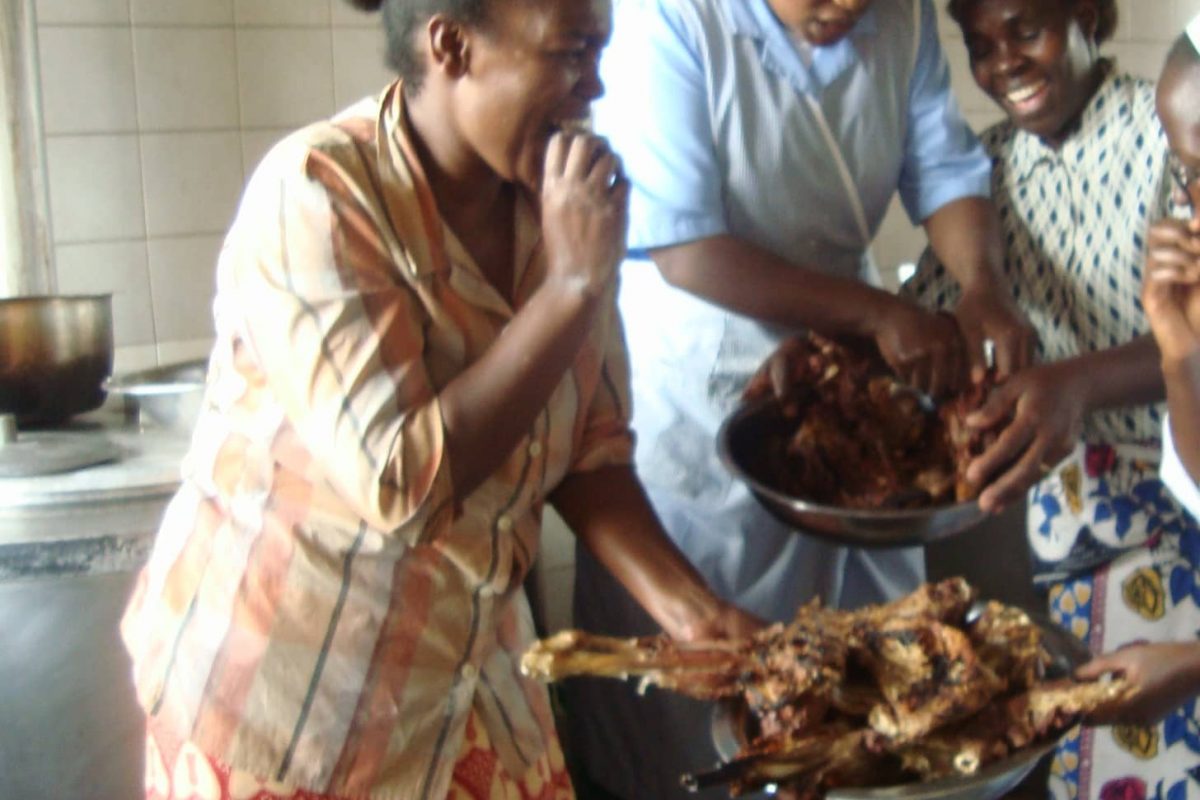 2015-goat eating 035